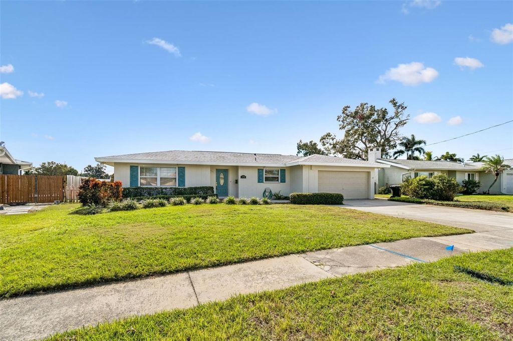 Photo of 3700 21st Avenue N, St Petersburg, FL 33713 (MLS # TB8459261)