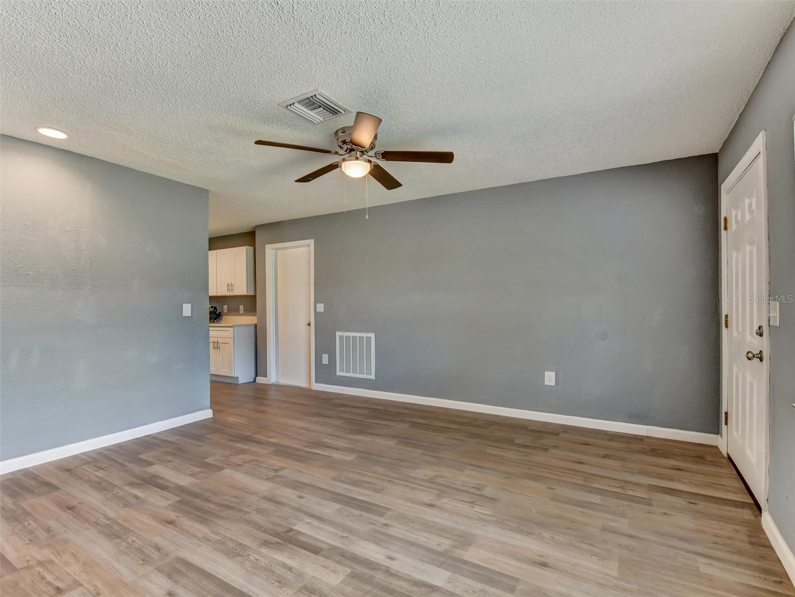 7138 OAKWOOD DRIVE