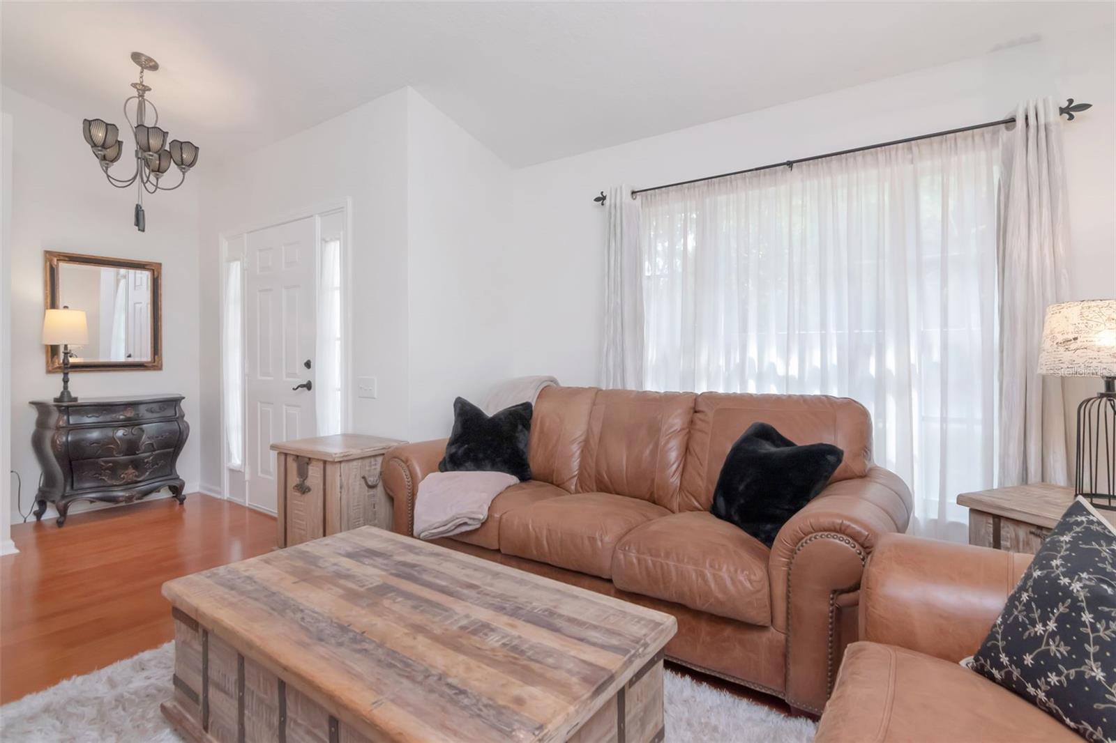 LEXINGTON OAKS VILLAGE 14 - Residential