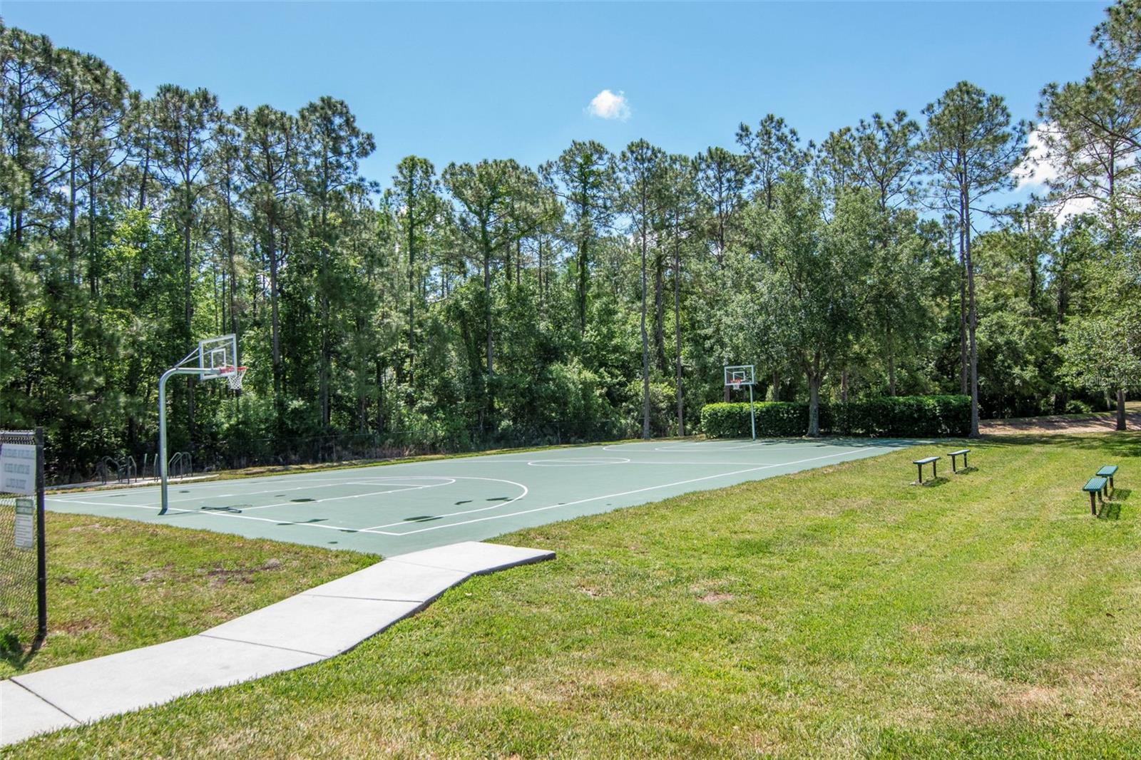 LEXINGTON OAKS VILLAGE 14 - Residential