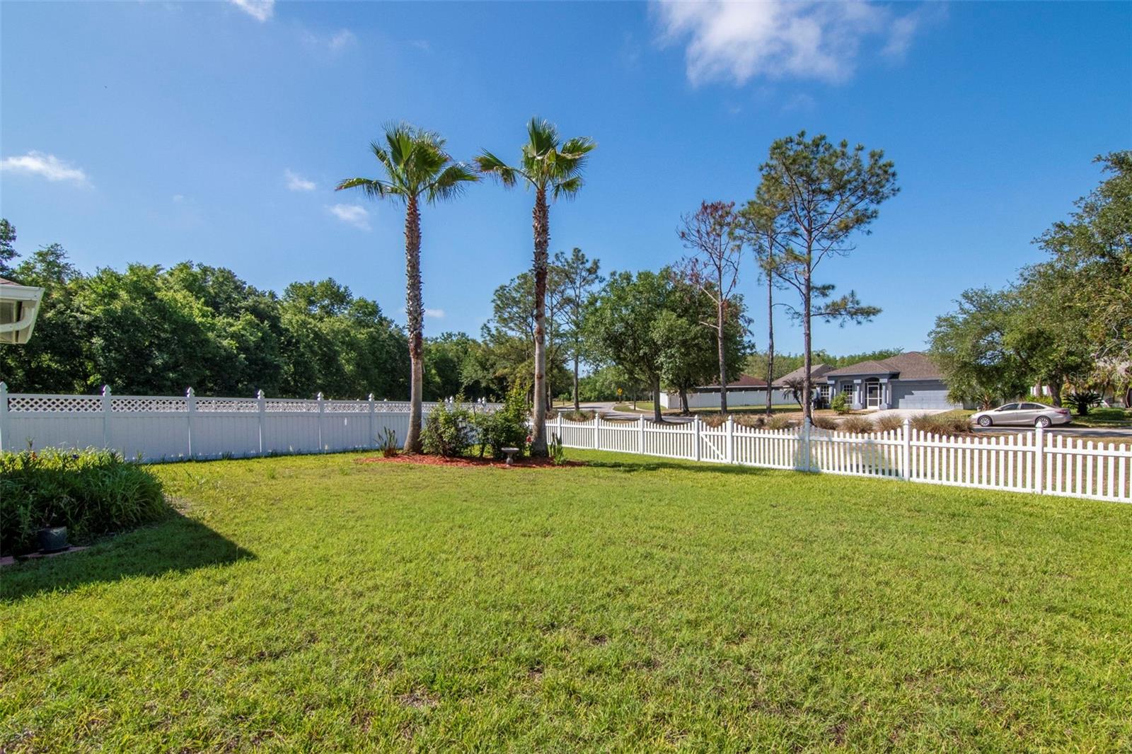 LEXINGTON OAKS VILLAGE 14 - Residential