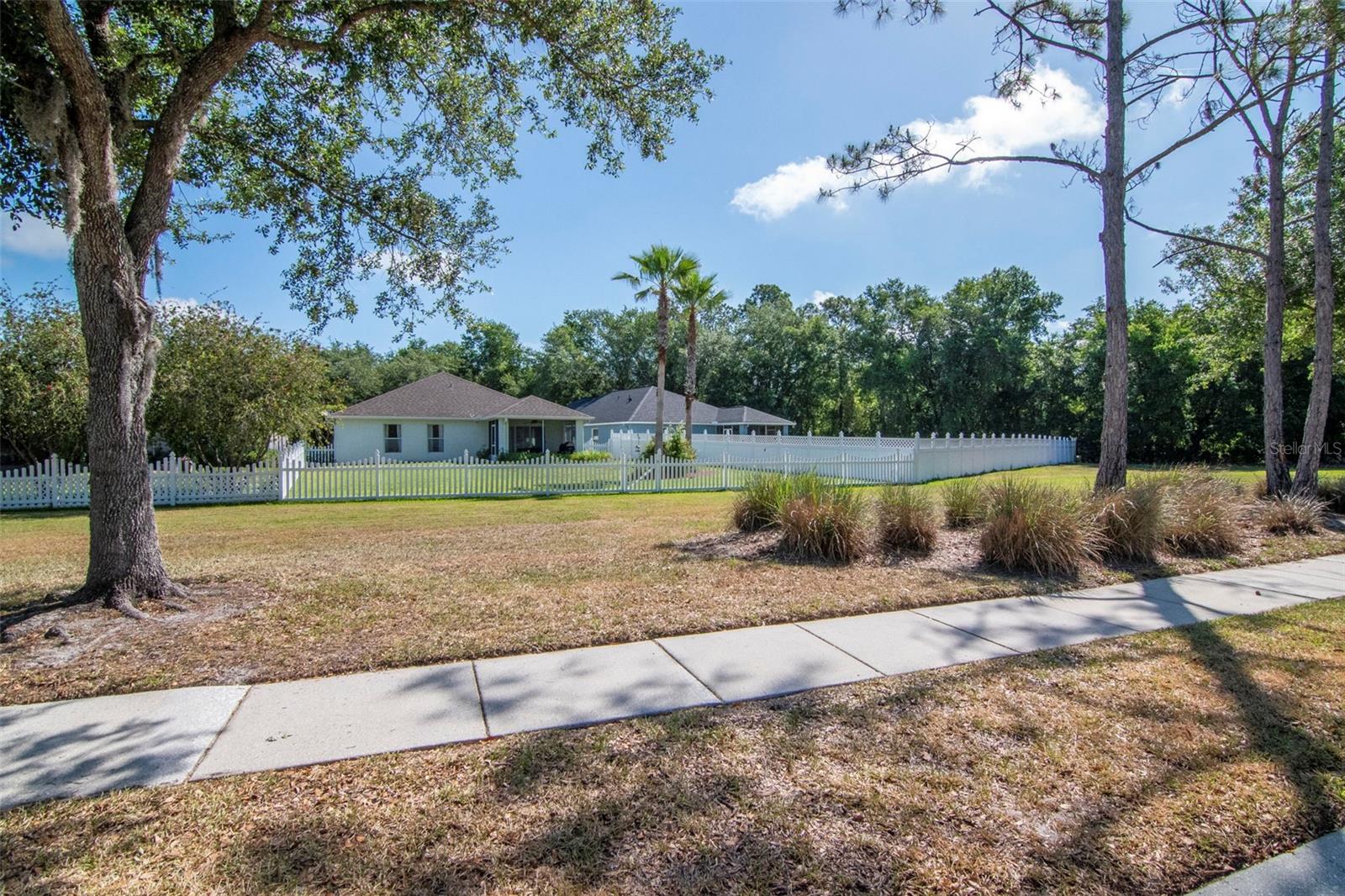 LEXINGTON OAKS VILLAGE 14 - Residential