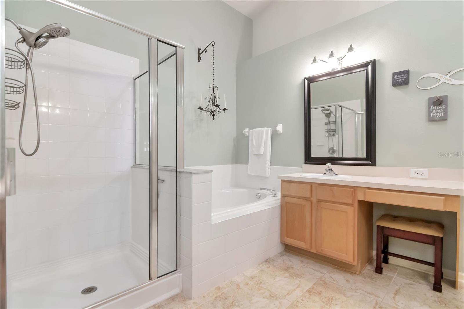 LEXINGTON OAKS VILLAGE 14 - Residential