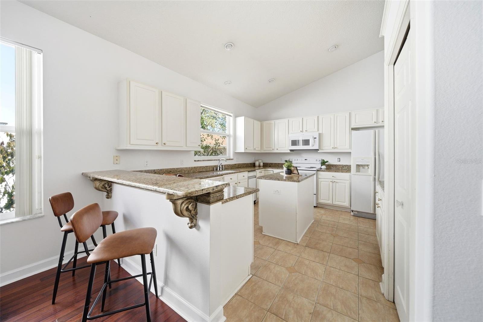 STRATTON HILL - Residential