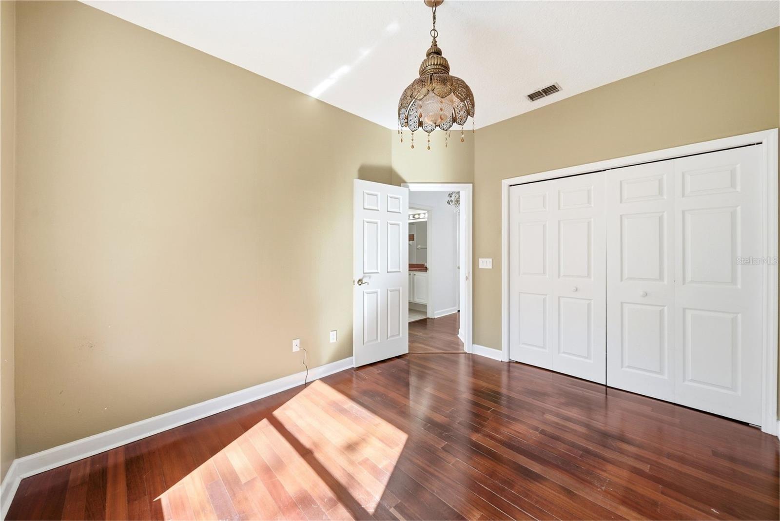 STRATTON HILL - Residential