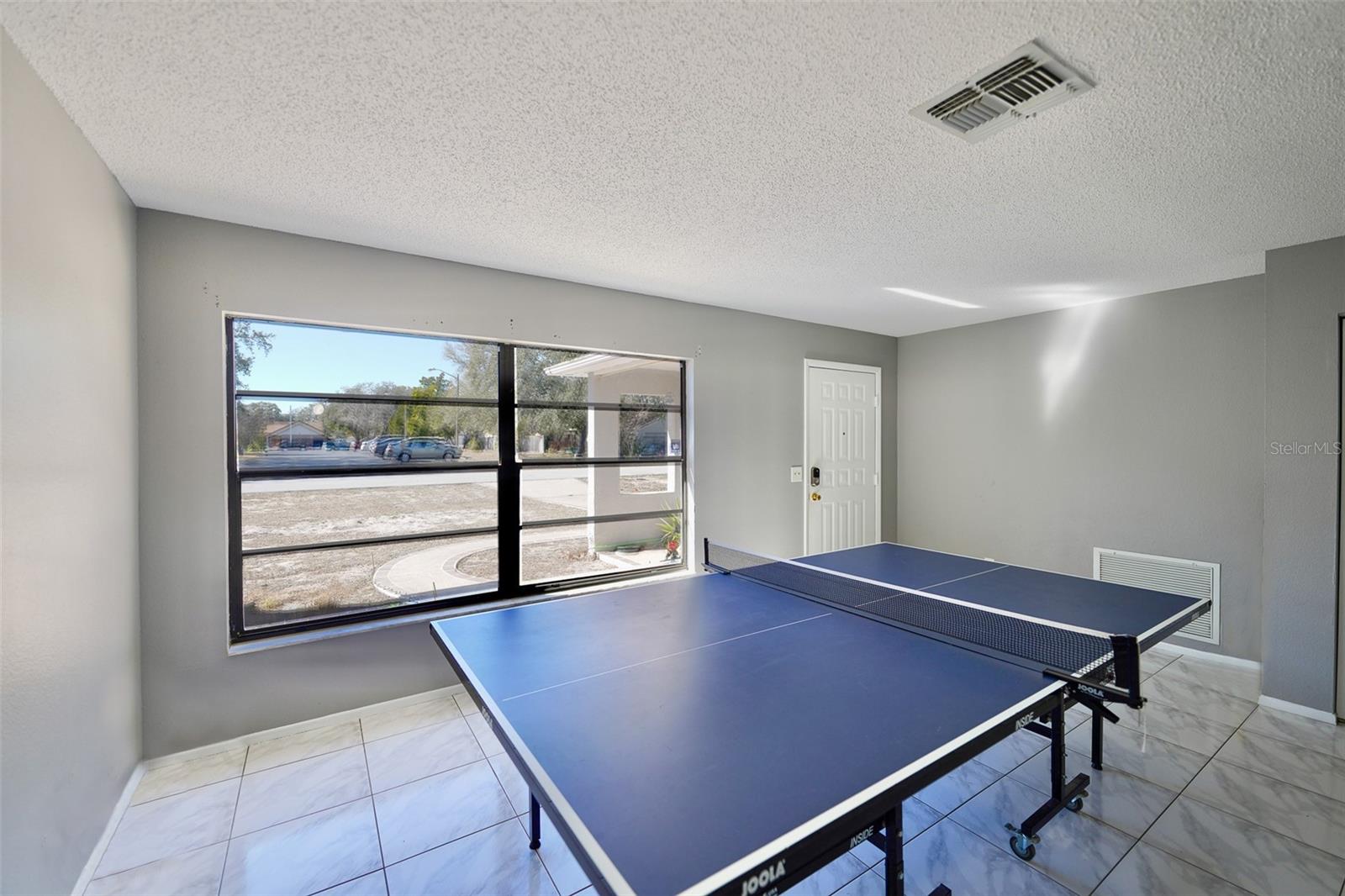 FOREST OAKS - Residential