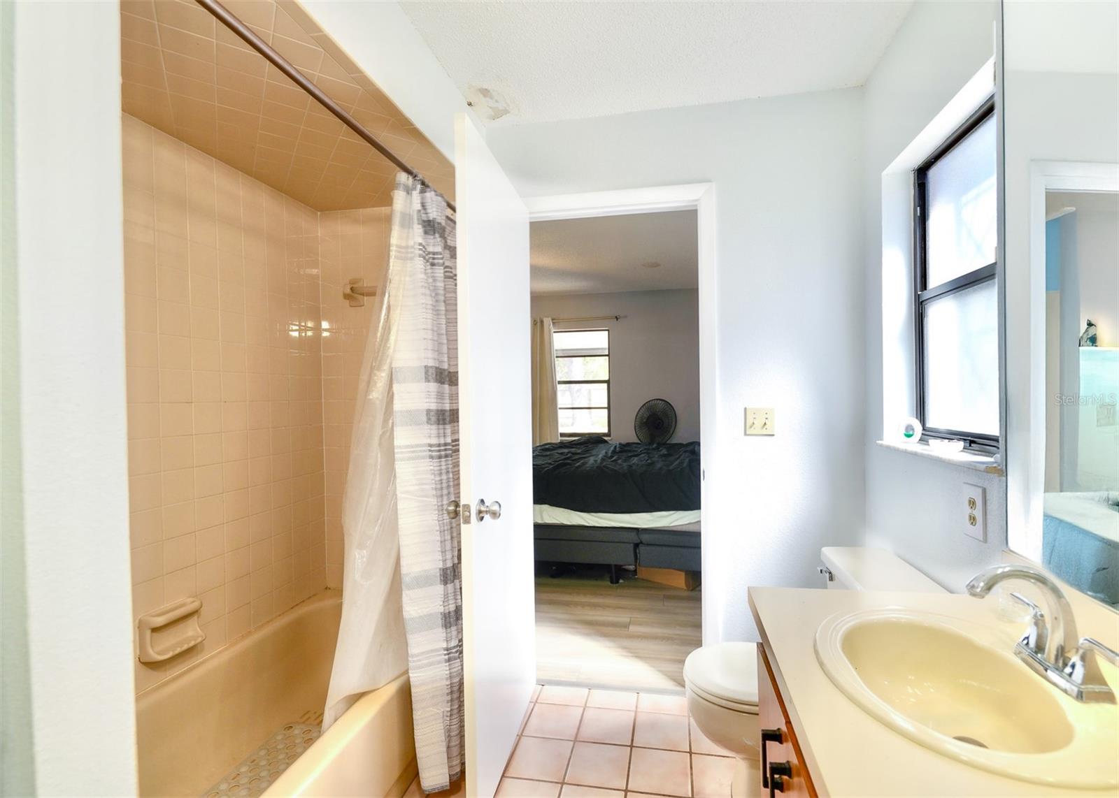 FOREST OAKS - Residential