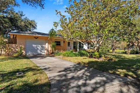 Photo of 546 Forest Parkway E, Largo, FL 33771 (MLS # TB8466341)