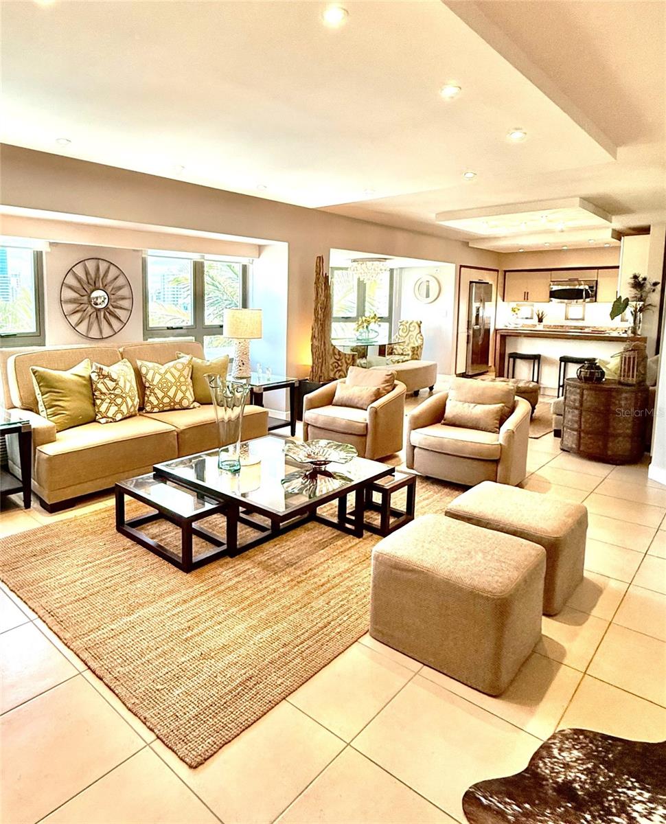 103 DE DIEGO AVENUE 01