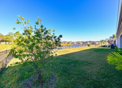 A home in BROOKSVILLE