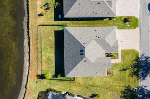 A home in BROOKSVILLE