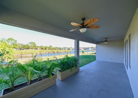 A home in BROOKSVILLE