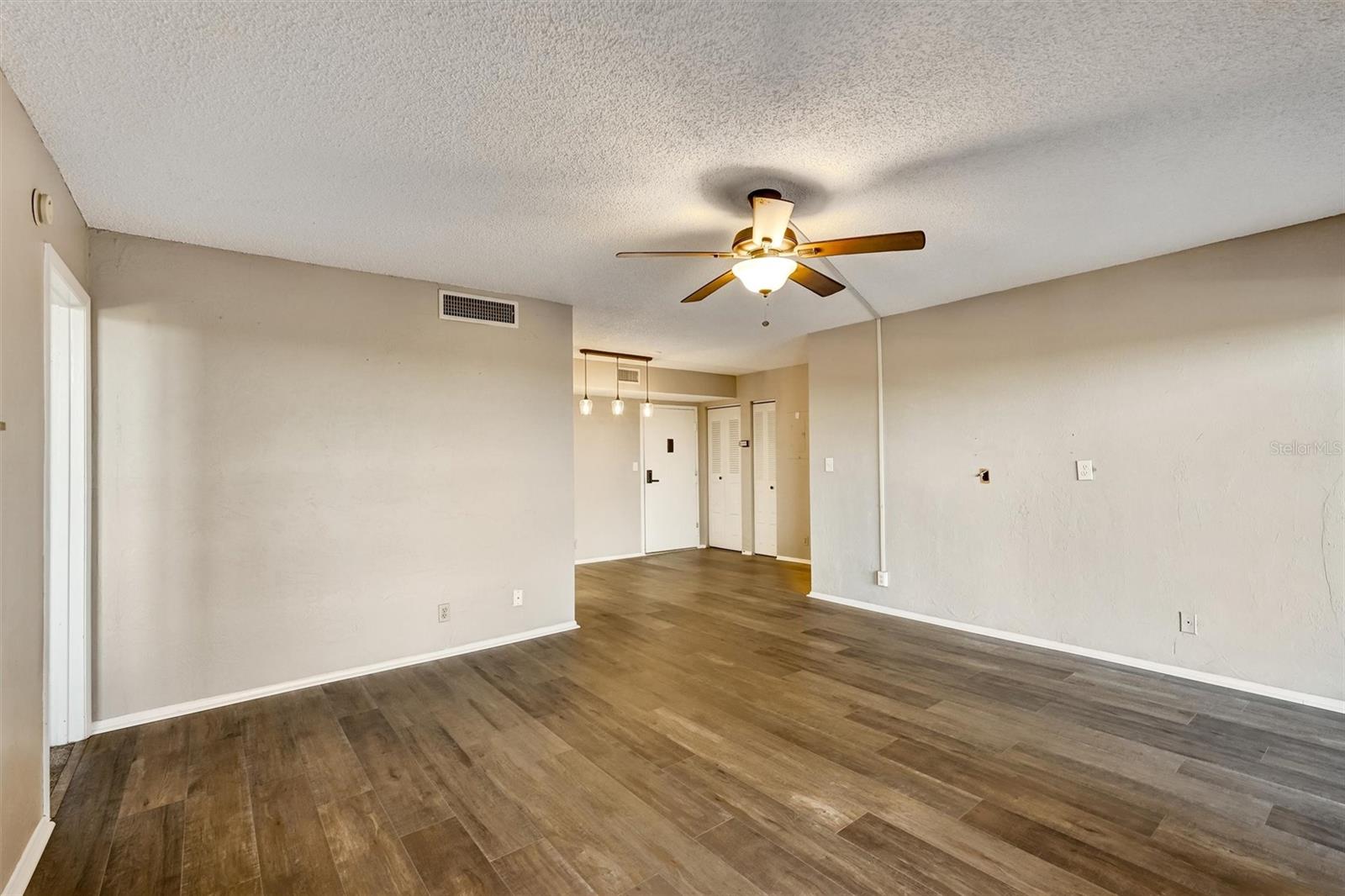 RAINTREE - Residential