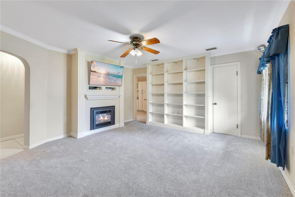 Photo of 706 Massachusetts Avenue, Saint Cloud, FL 34769 (MLS # S5140433)