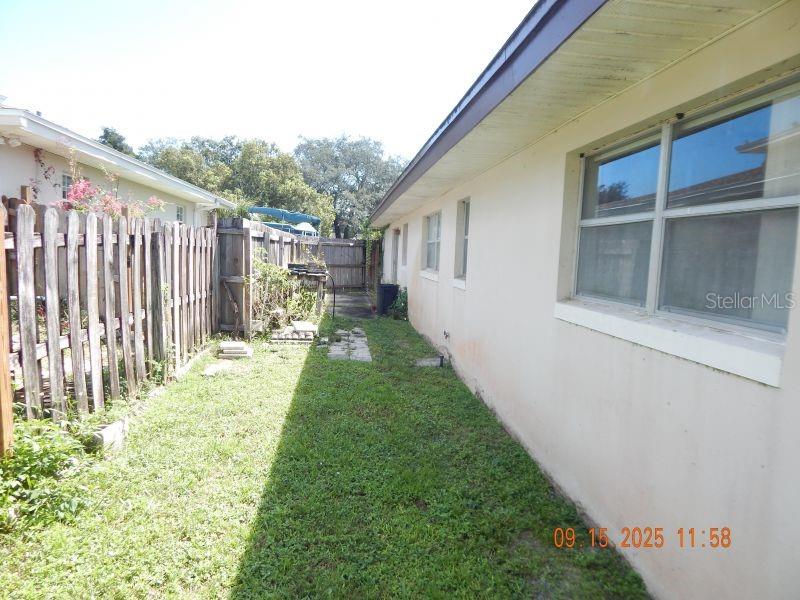 SOUTH LAKE SHORES UNIT 01 - Residential