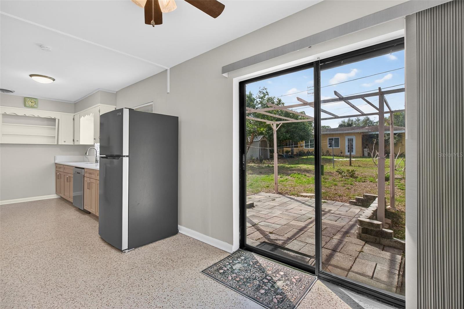 GATES KNOLL - Residential