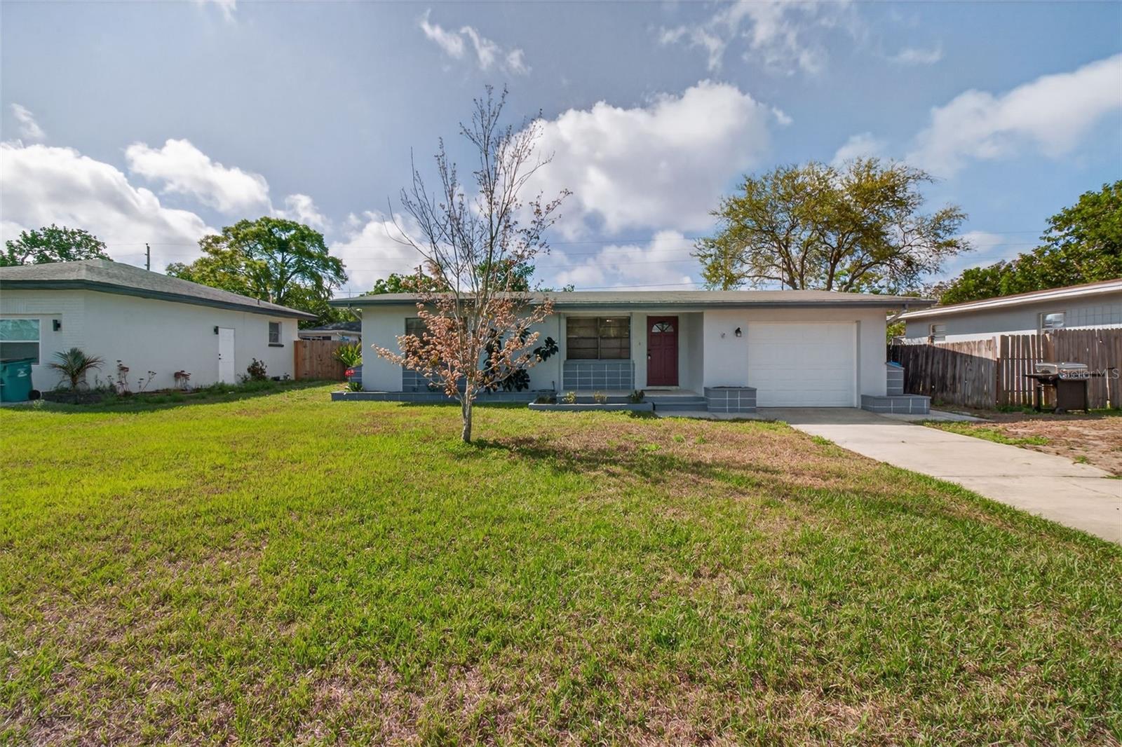 GATES KNOLL - Residential