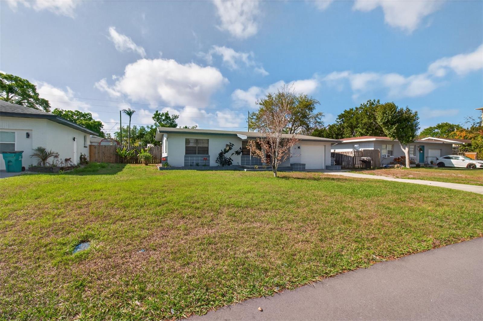 GATES KNOLL - Residential