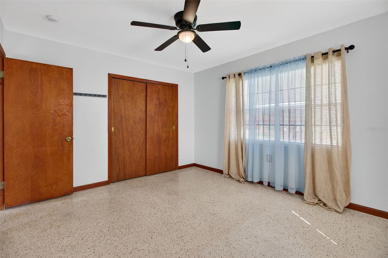 GATES KNOLL - Residential