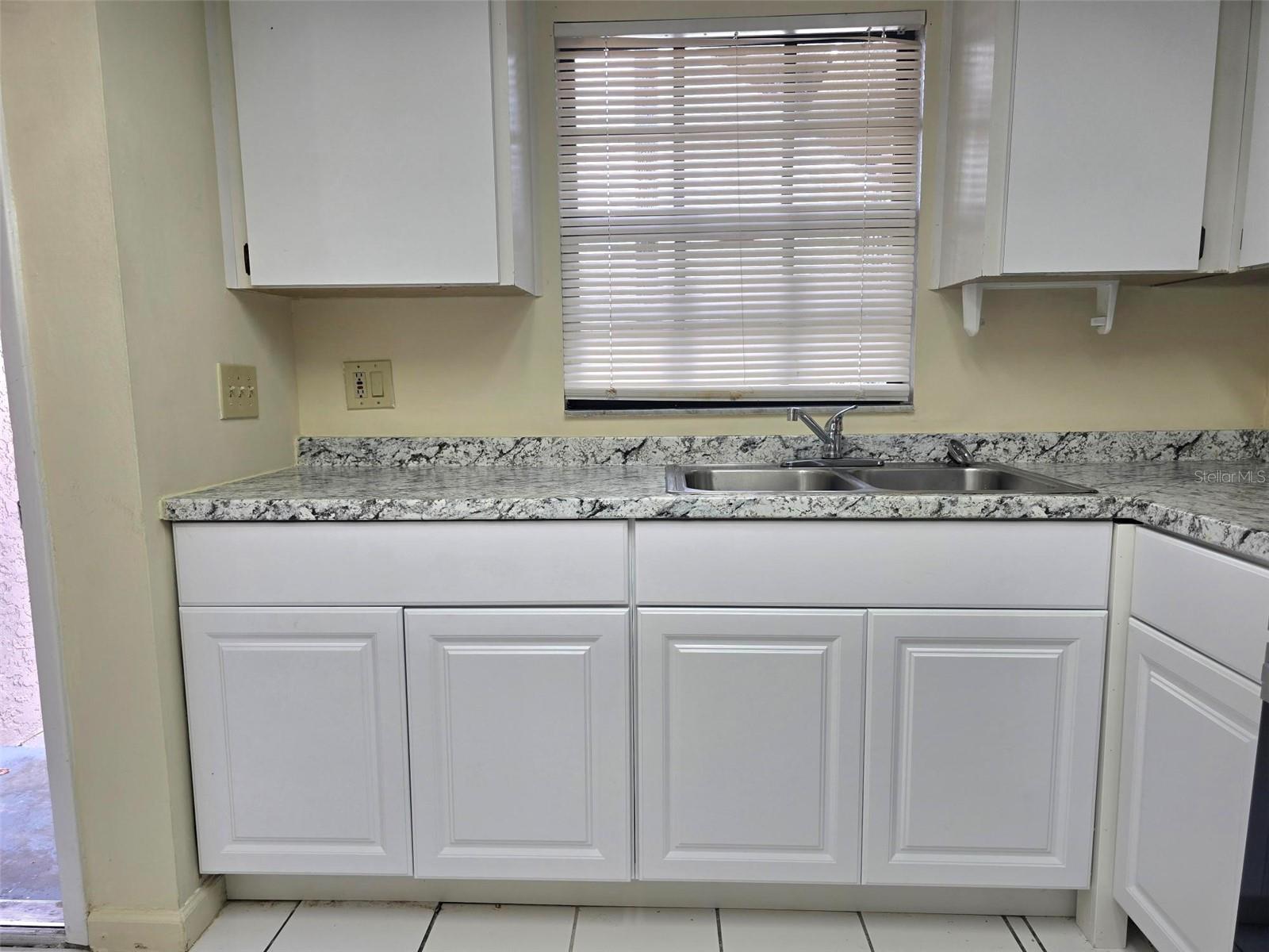 ASHFORD GREEN CONDO - Residential Lease