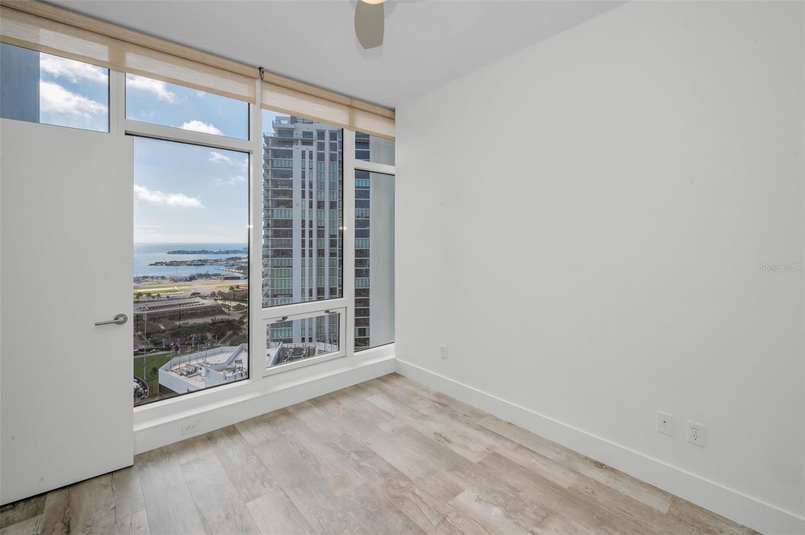 SIGNATURE PLACE CONDO - Residential