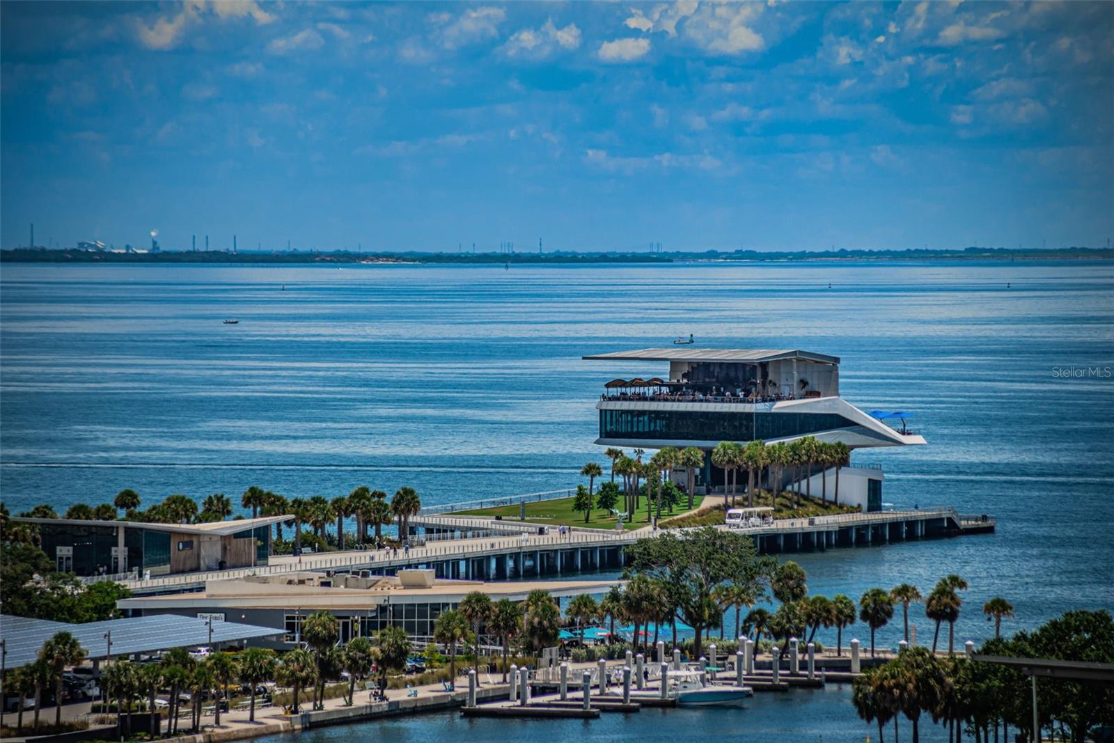 SIGNATURE PLACE CONDO - Residential