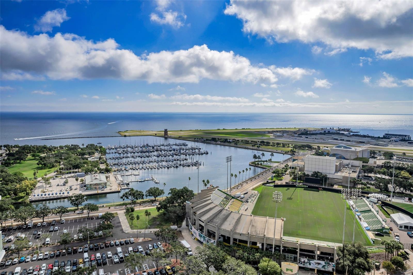 SIGNATURE PLACE CONDO - Residential