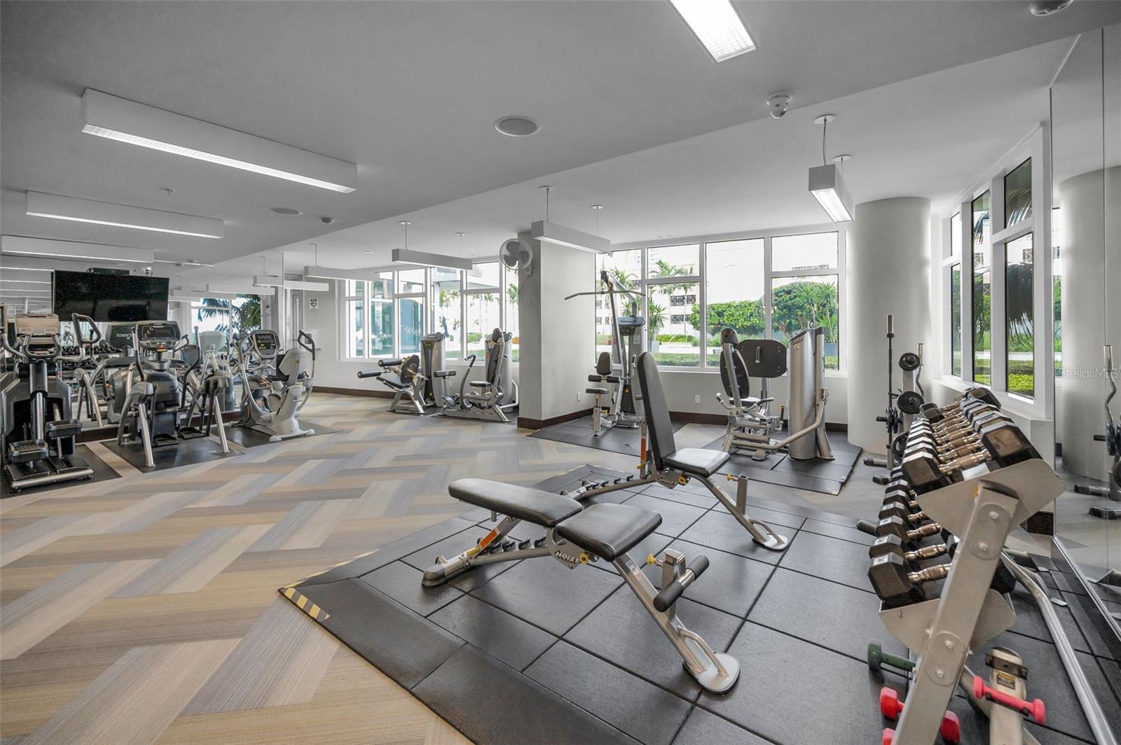 SIGNATURE PLACE CONDO - Residential