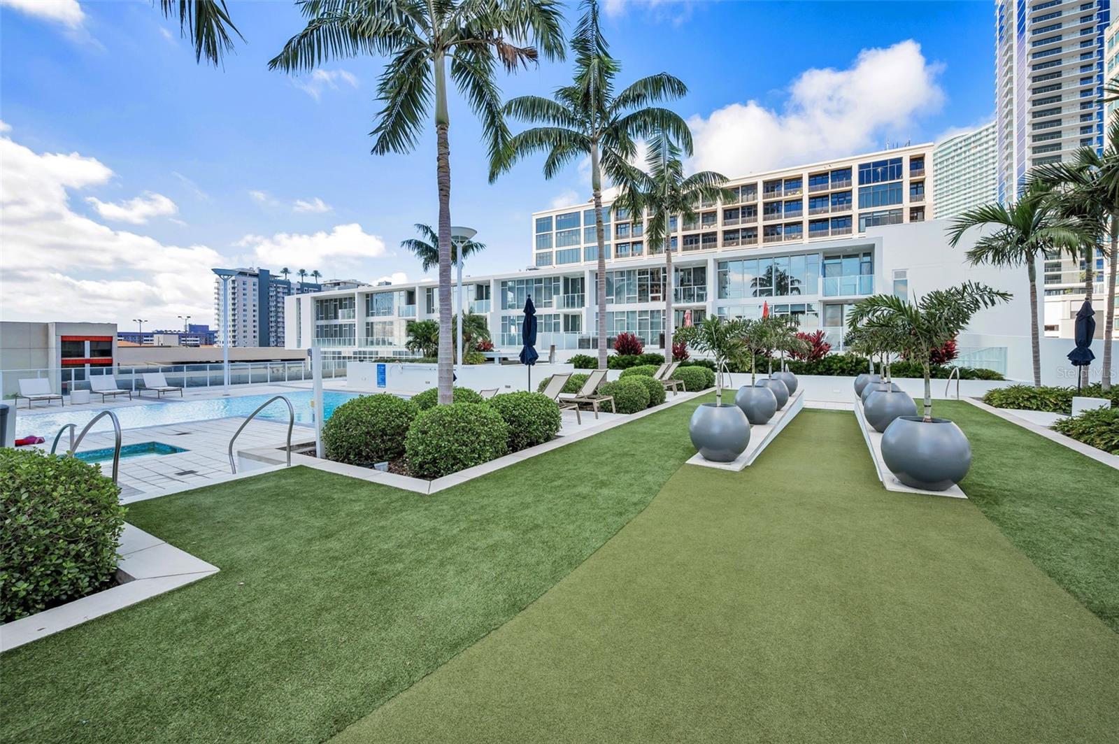 SIGNATURE PLACE CONDO - Residential