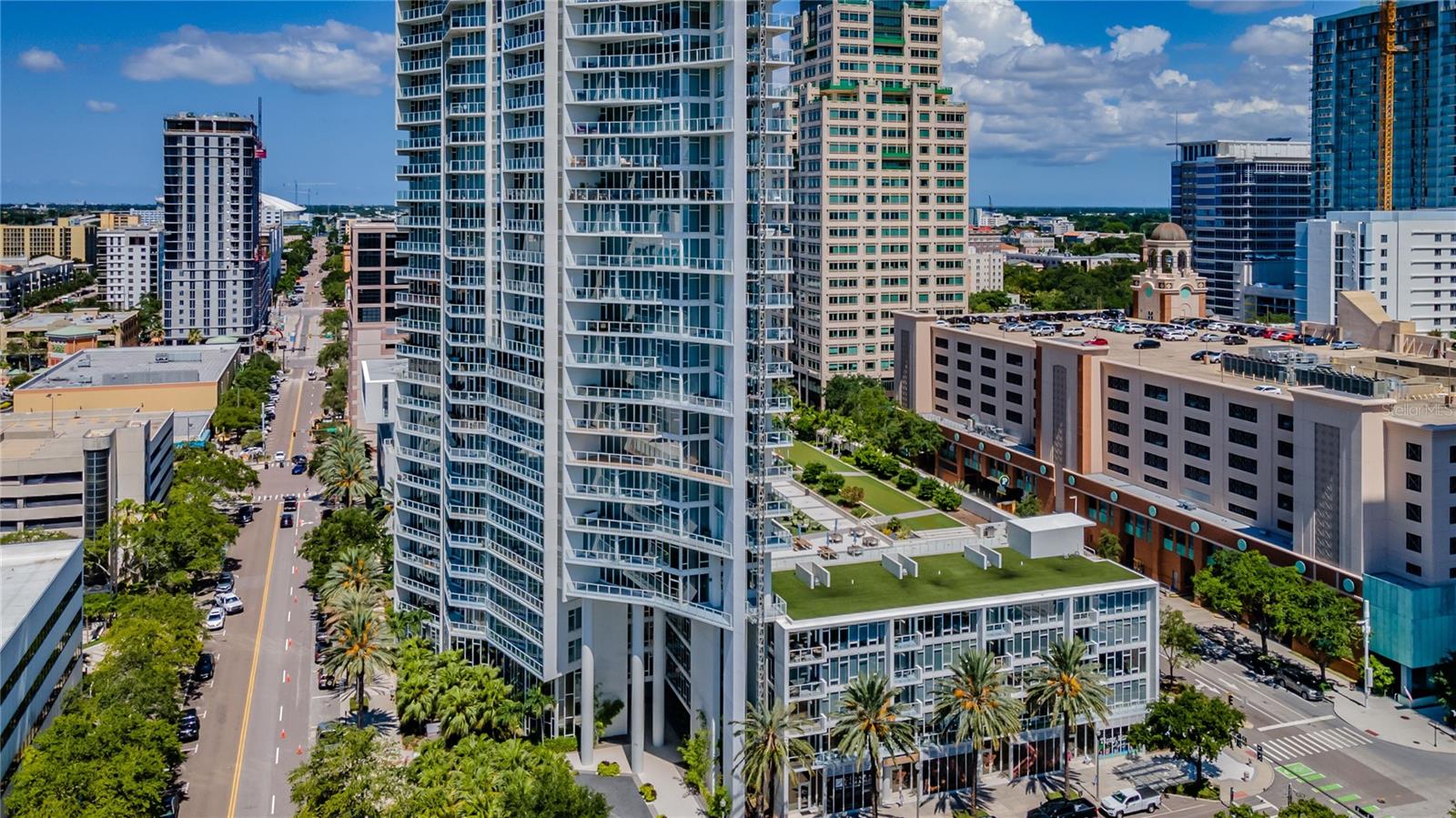 SIGNATURE PLACE CONDO - Residential