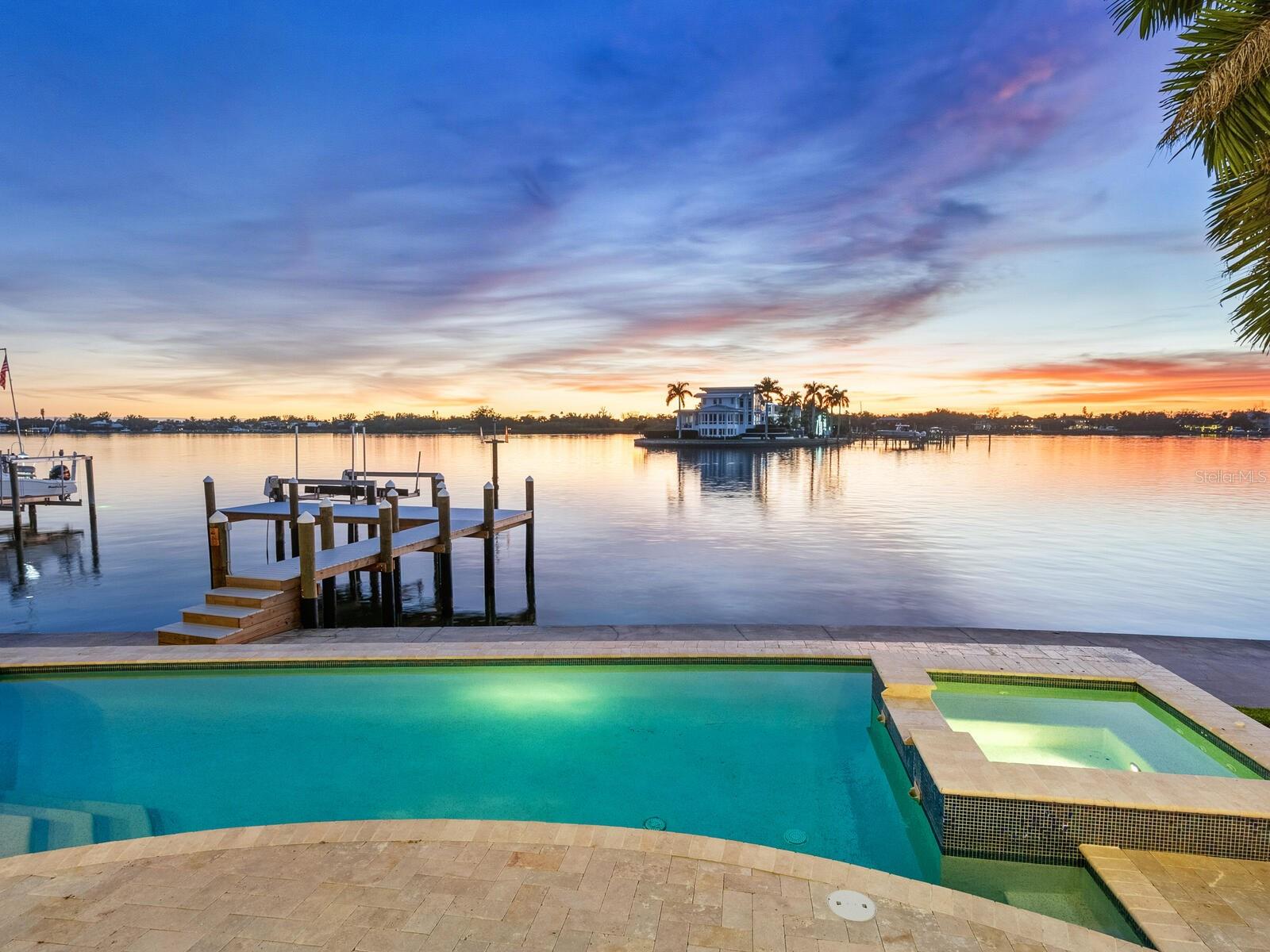 CORAL COVE - Residential