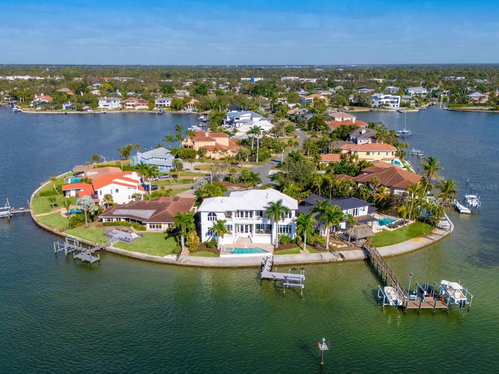 CORAL COVE - Residential