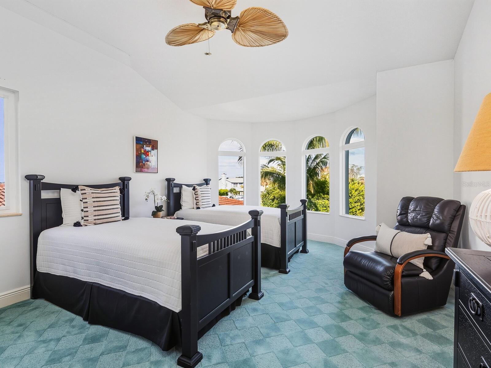 CORAL COVE - Residential