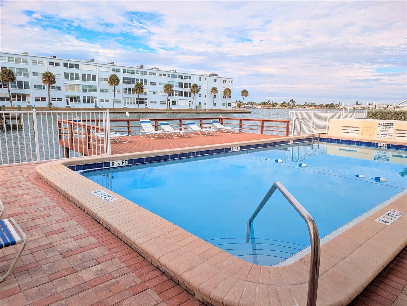 BRIGHTWATERS BEACH CONDO - Residential