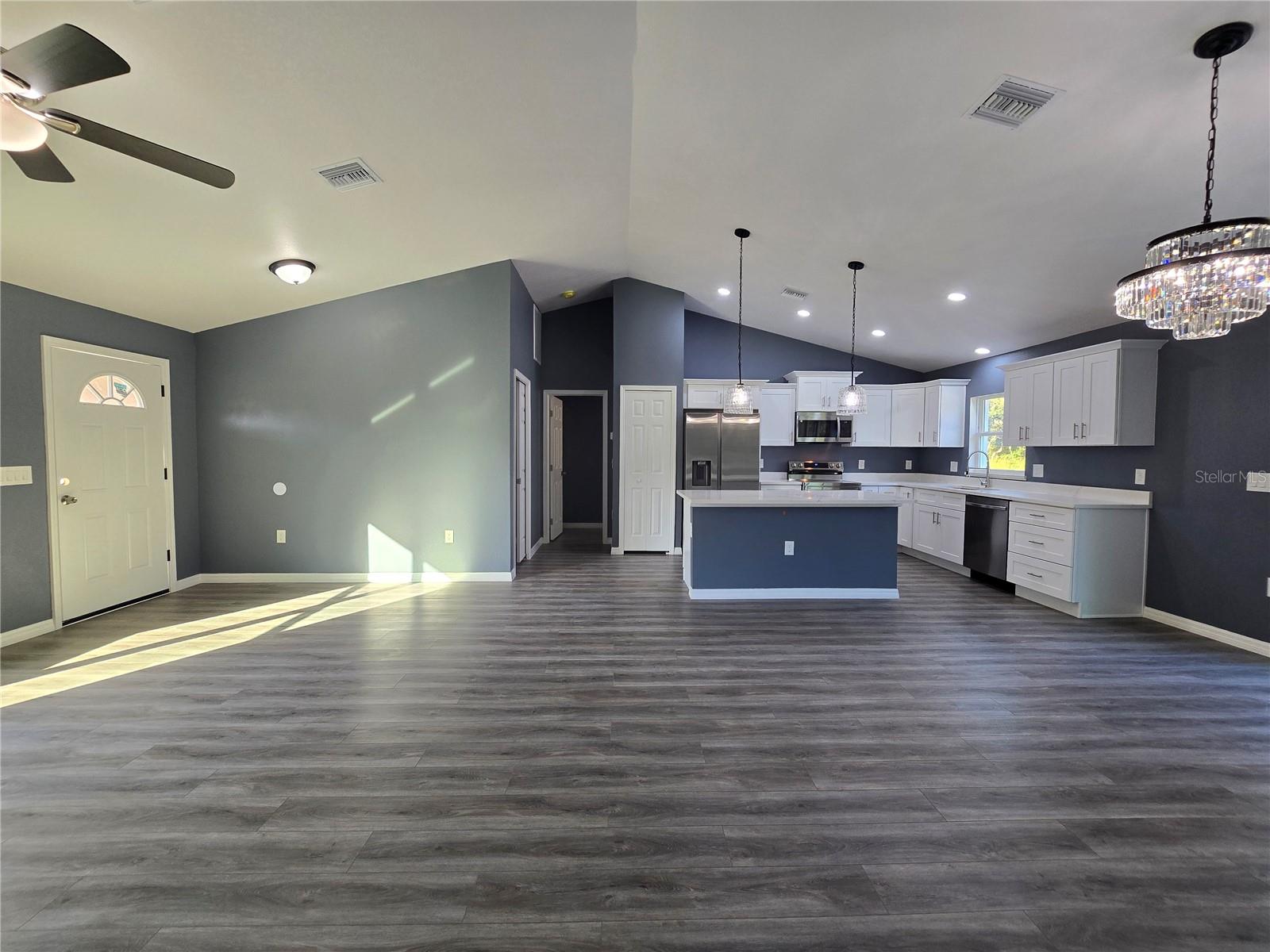 SILVER SPGS SHORES UN 32 - Residential