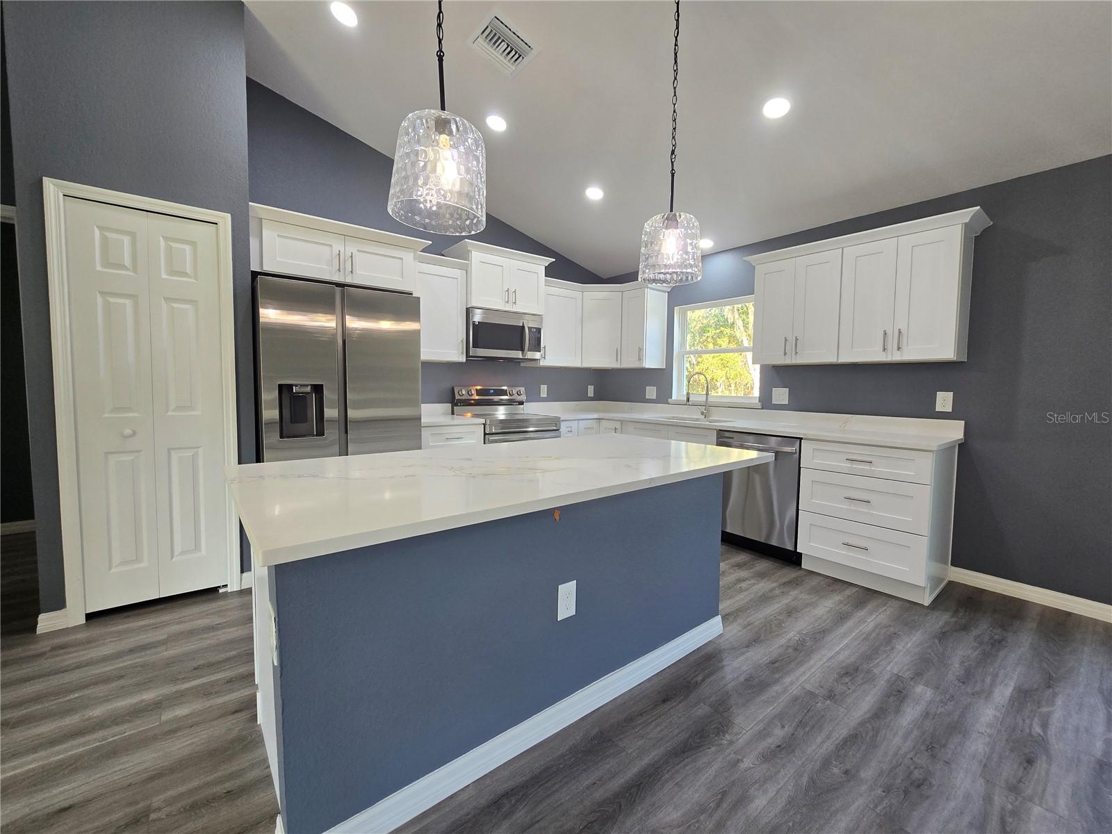 SILVER SPGS SHORES UN 32 - Residential