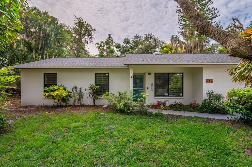 Photo of 742 Harms Drive, Osprey, FL 34229 (MLS # A4666421)