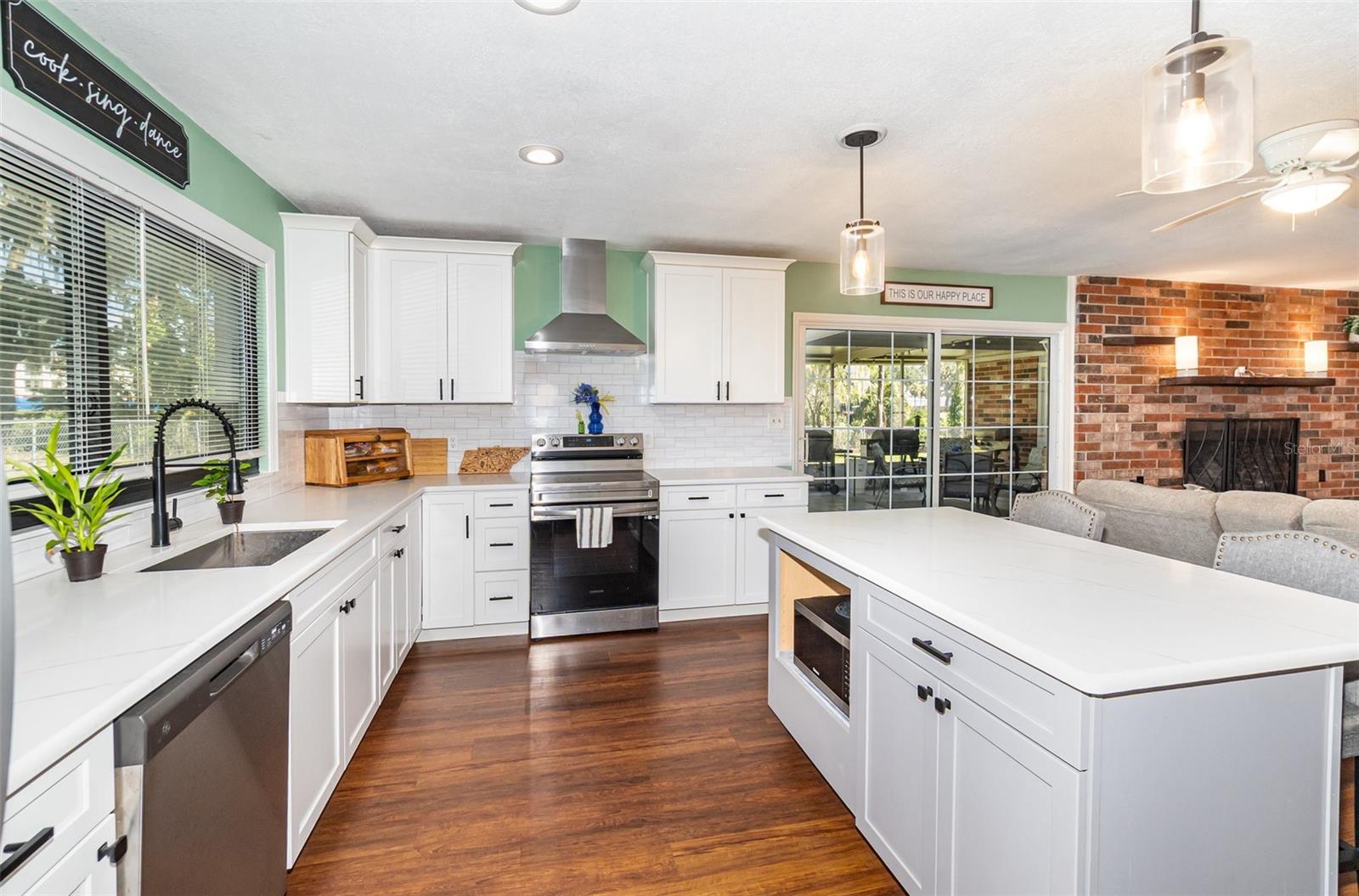 LEESBURG - Residential