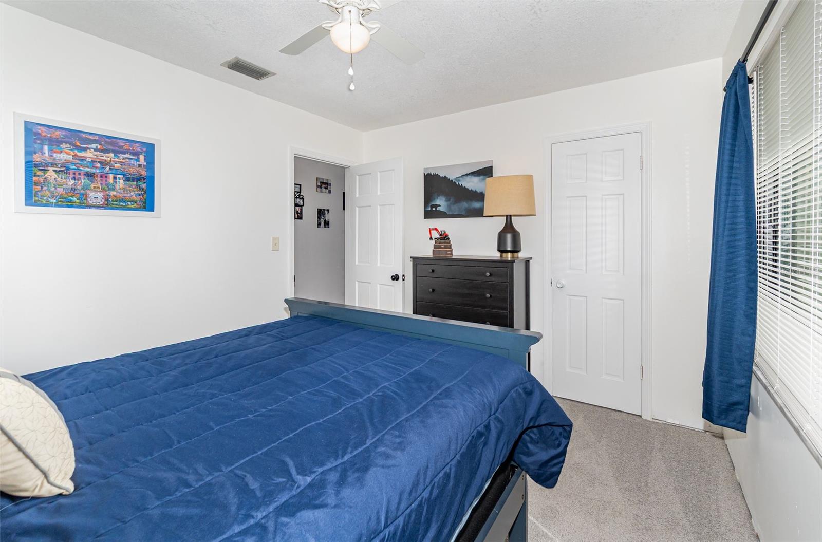 LEESBURG - Residential