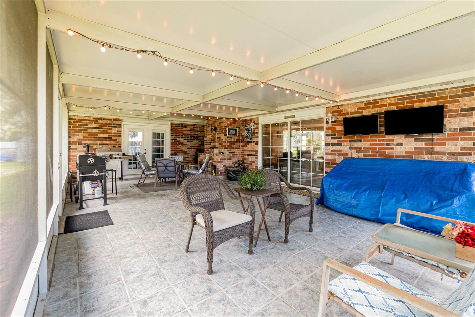 LEESBURG - Residential