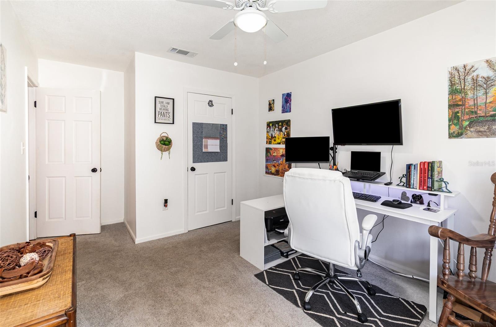 LEESBURG - Residential