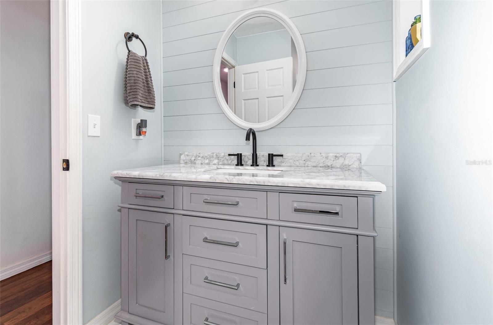 LEESBURG - Residential