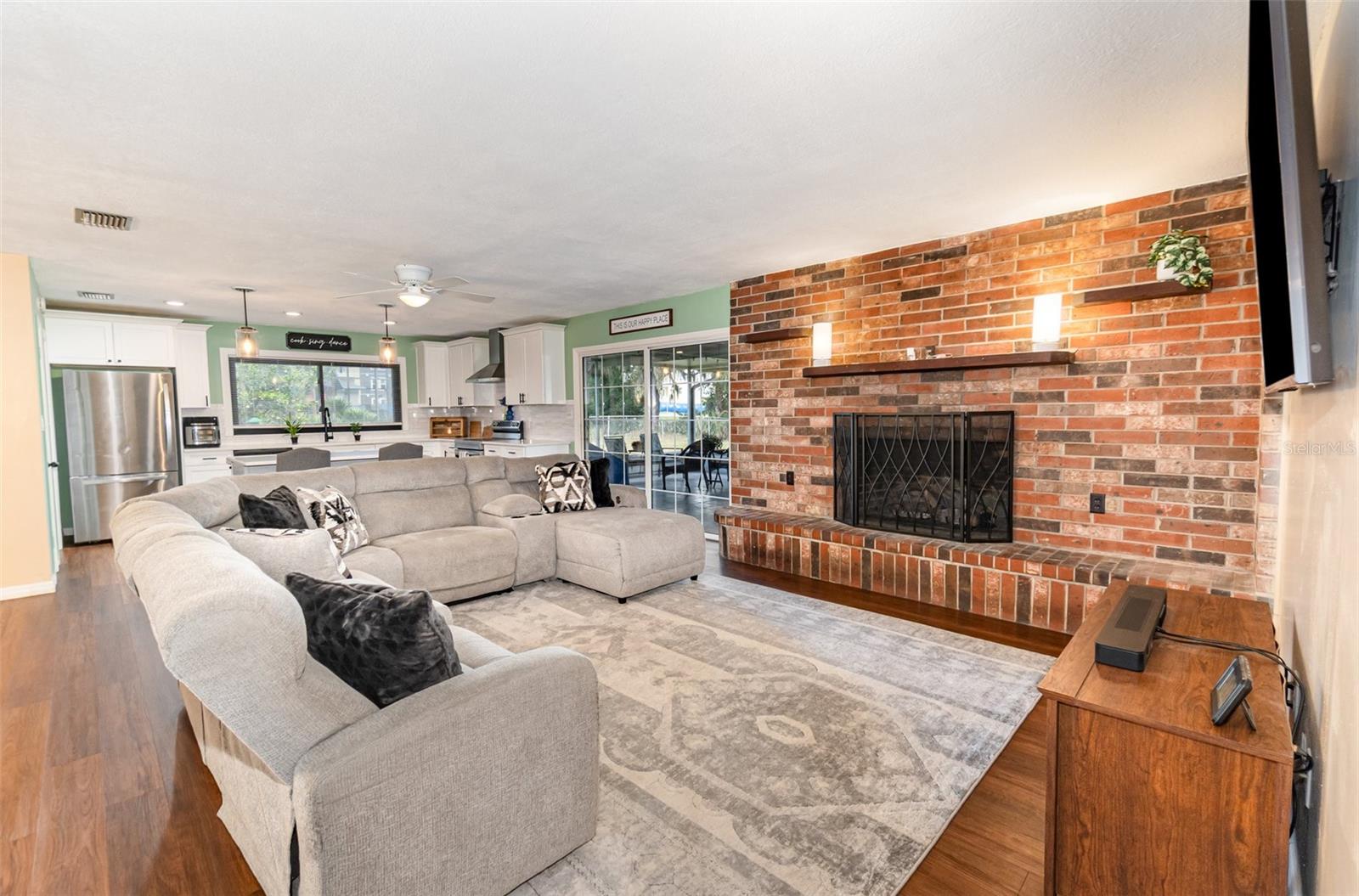 1004 MONTEREY DRIVE