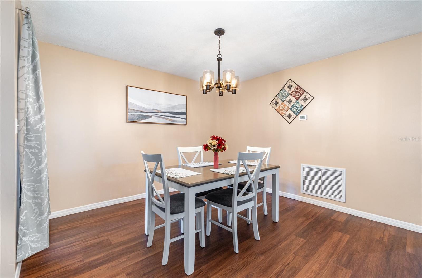 LEESBURG - Residential