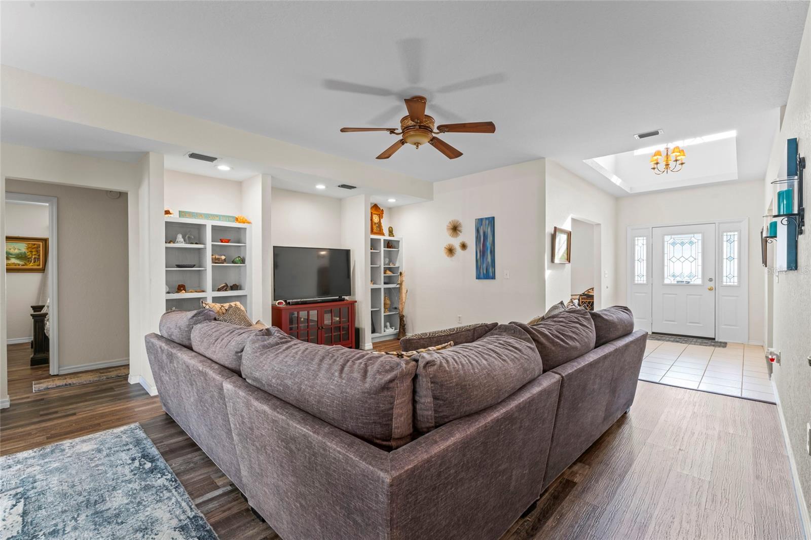 SPRING HILL - Residential