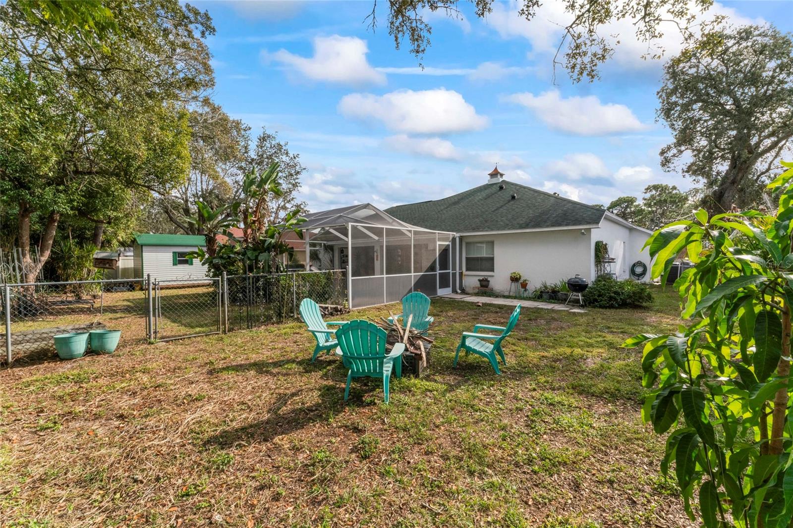 SPRING HILL - Residential