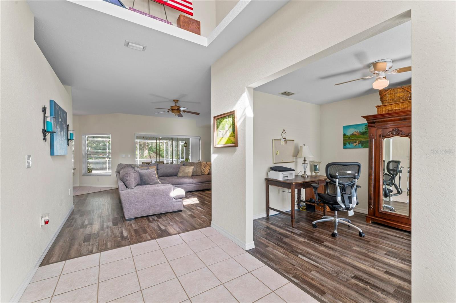 SPRING HILL - Residential