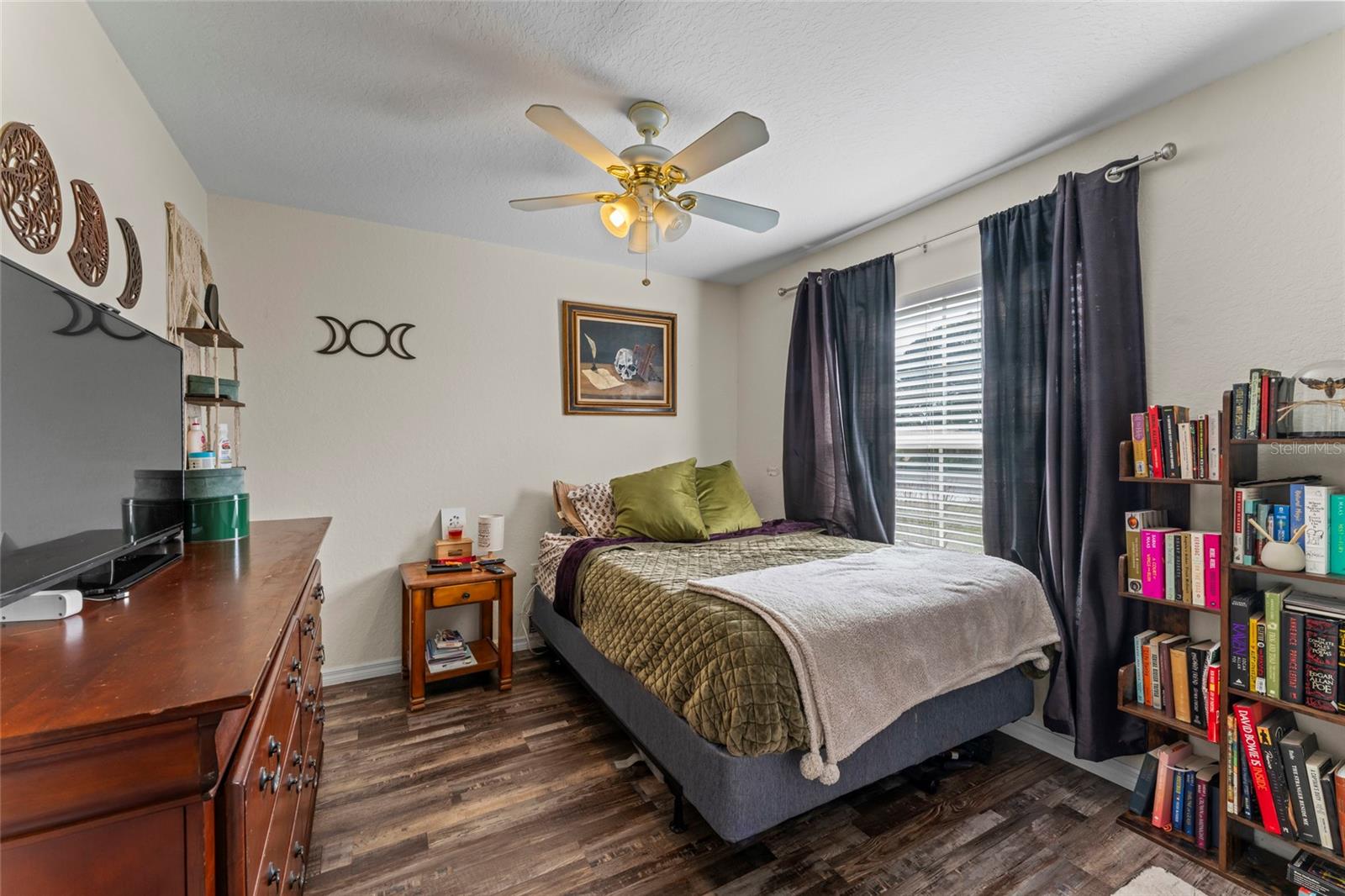 SPRING HILL - Residential