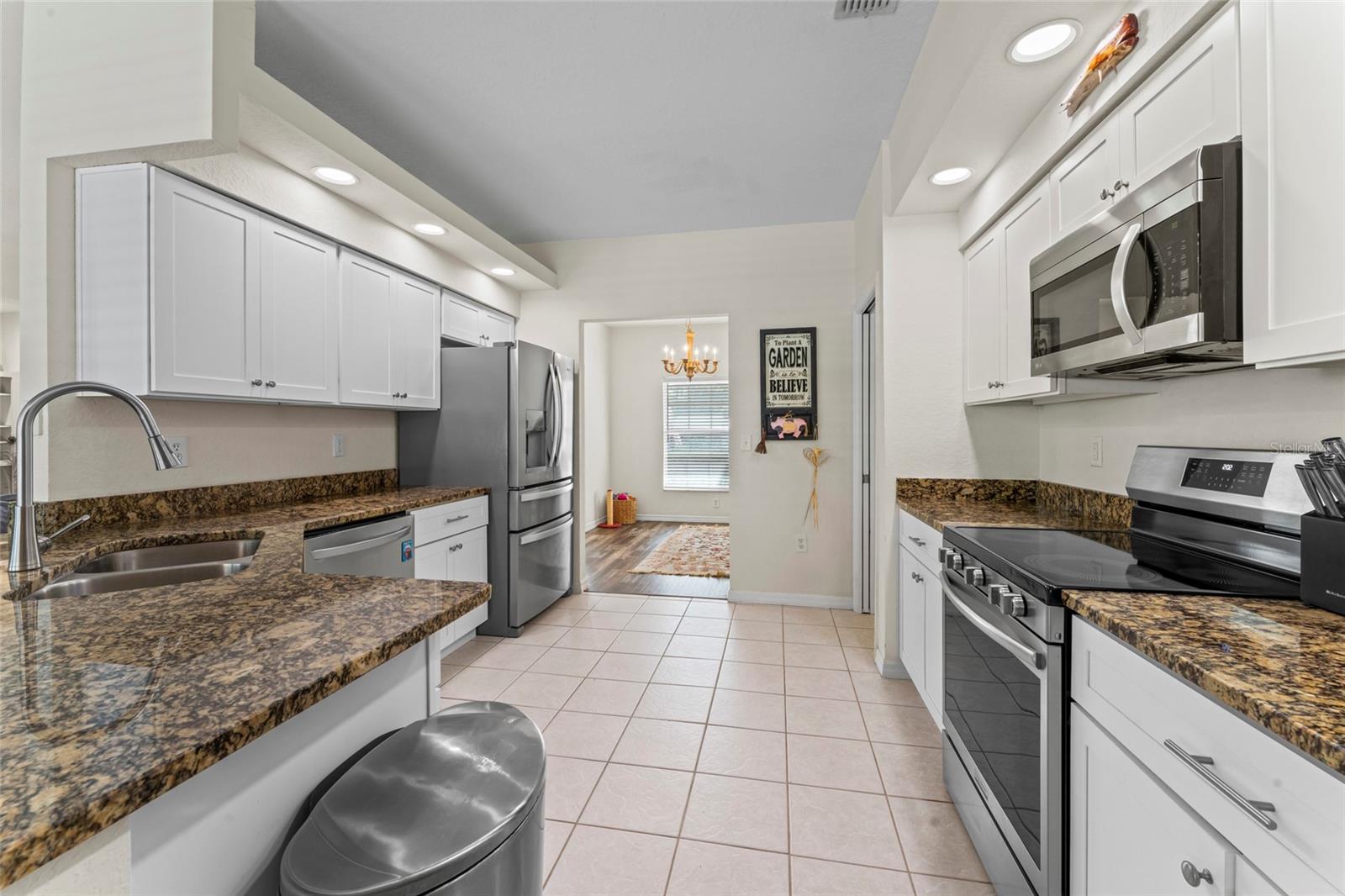 SPRING HILL - Residential