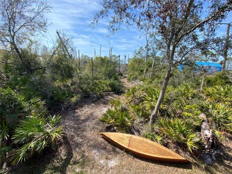 A home in CEDAR KEY